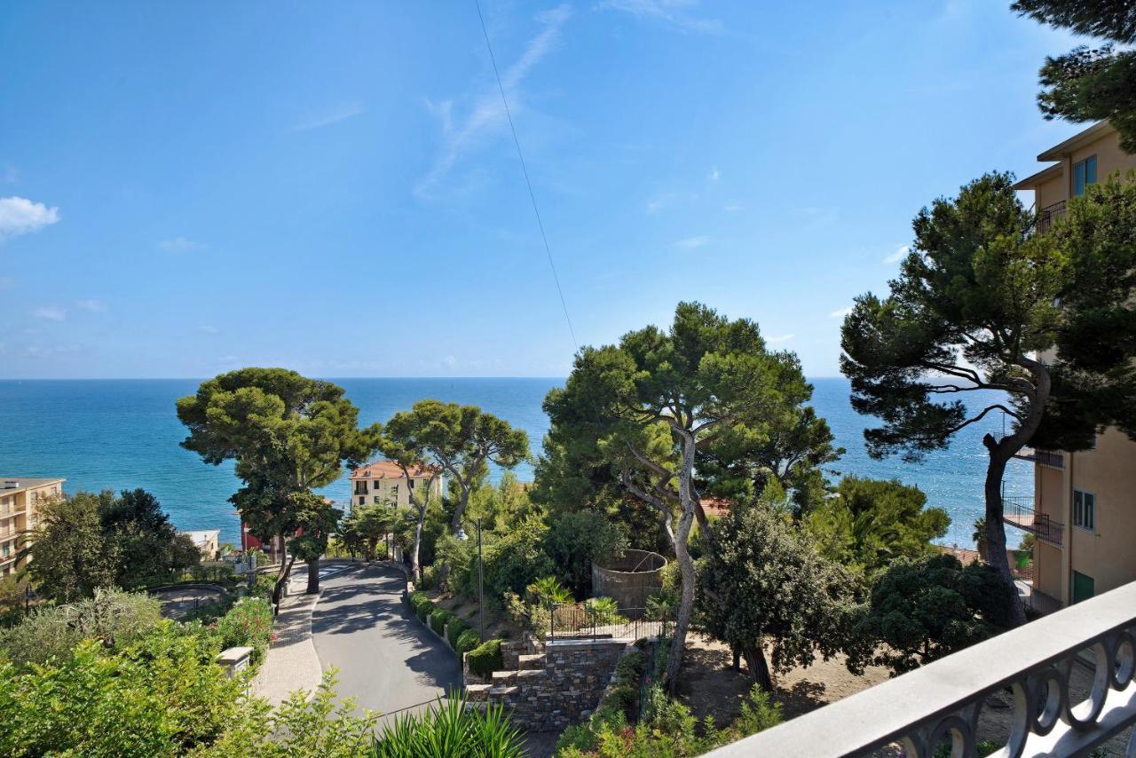 Casa Miradore 600 Mt Dal Mare Imperia Exterior photo