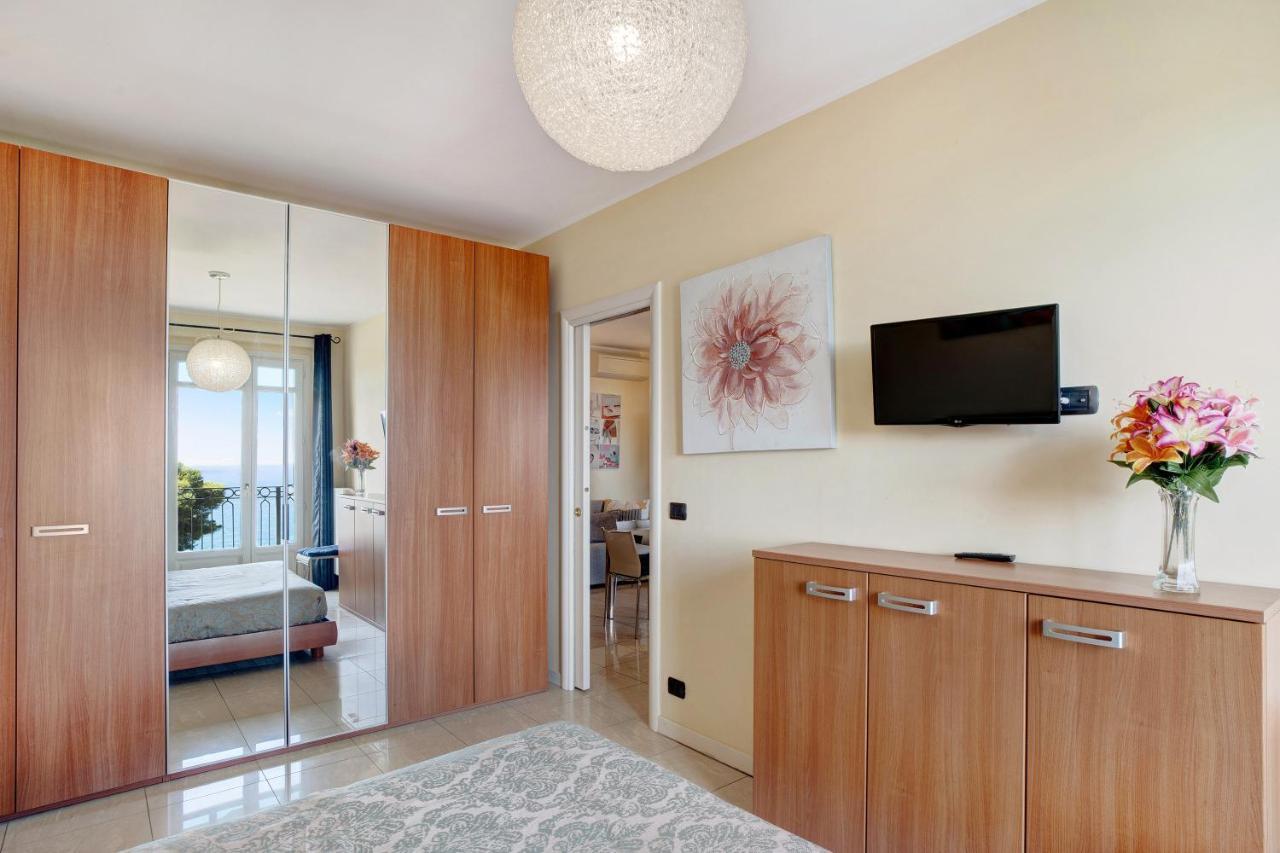 Casa Miradore 600 Mt Dal Mare Imperia Exterior photo